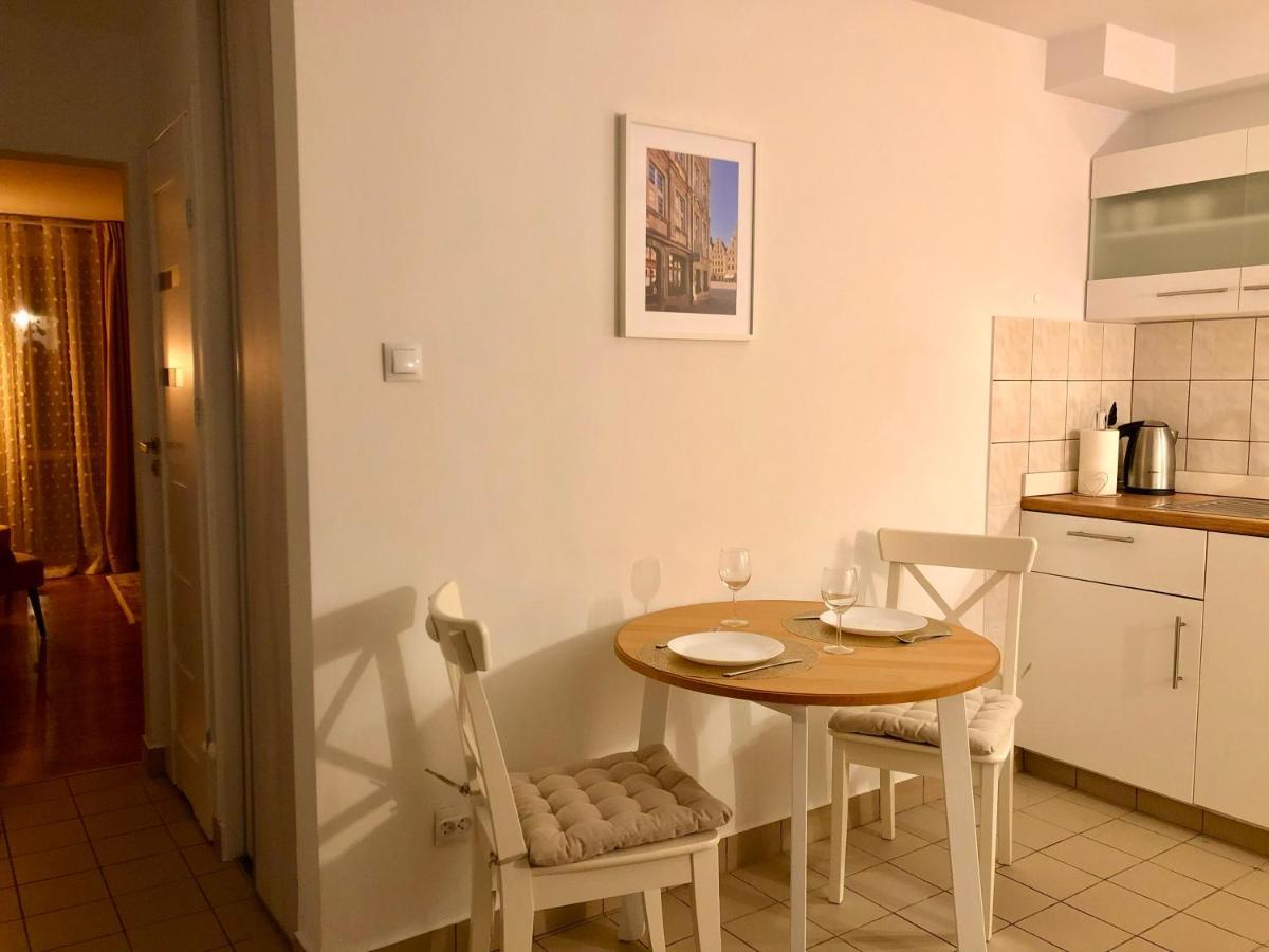 Old Town Romantic Apartment. Breslau-wroclaw. Wroclaw