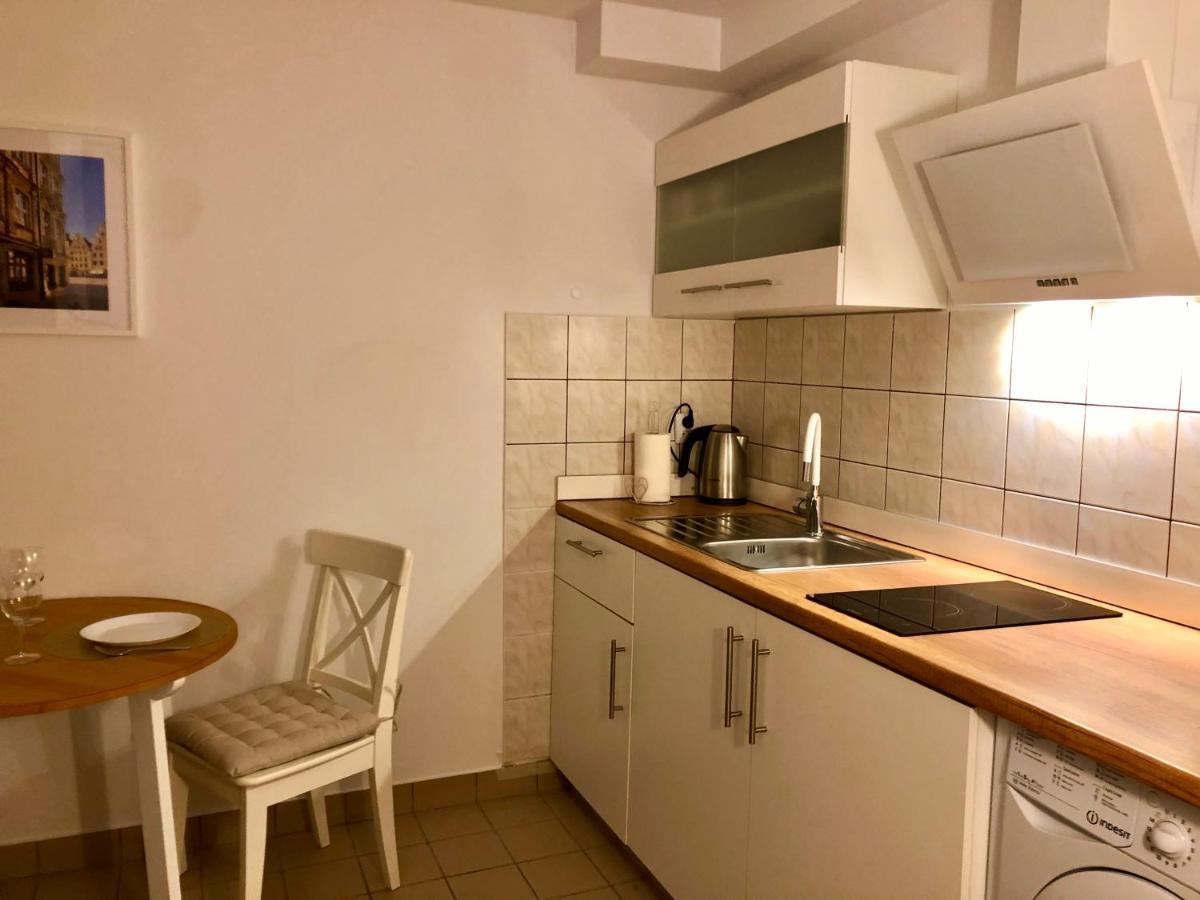 Old Town Romantic Apartment. Breslau-wroclaw.