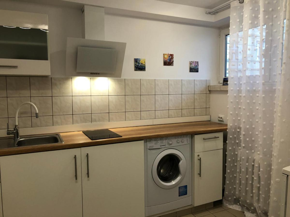 Old Town Romantic Apartment. Breslau-wroclaw. Apartment *